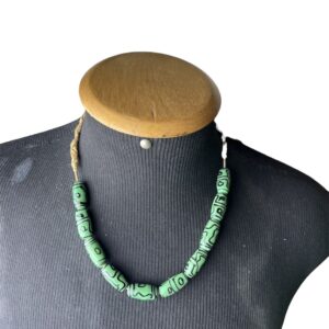 Colar Verde/Preto Medio