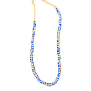 Colar branco/ azul e marrom